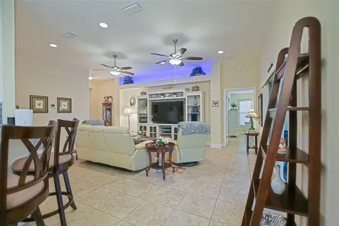10158 Julia Isles Avenue Oxford FL 34484