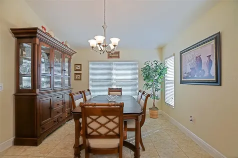 10158 Julia Isles Avenue Oxford FL 34484