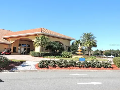 10158 Julia Isles Avenue Oxford FL 34484