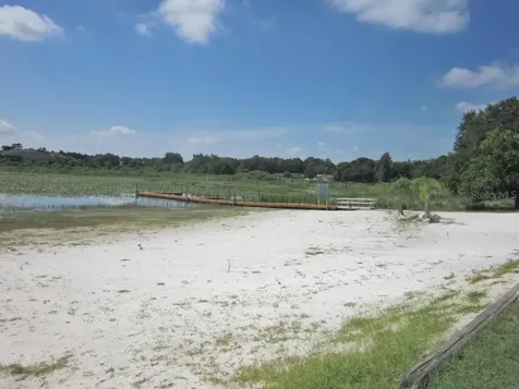 10158 Julia Isles Avenue Oxford FL 34484