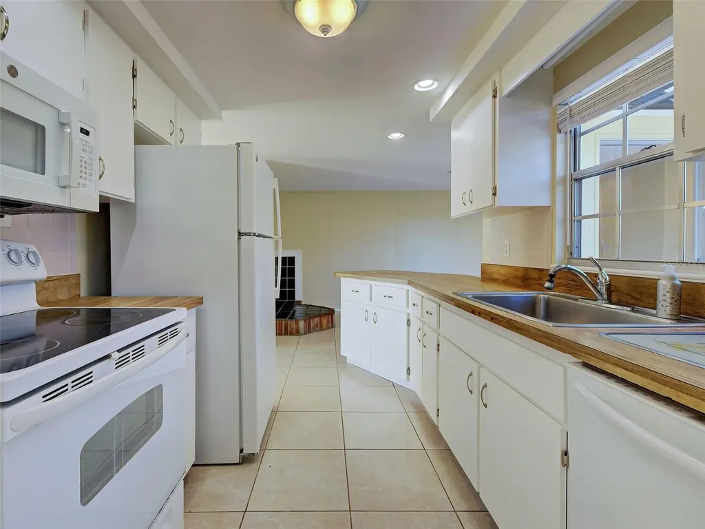 1330 Buereau Road Englewood FL 34223