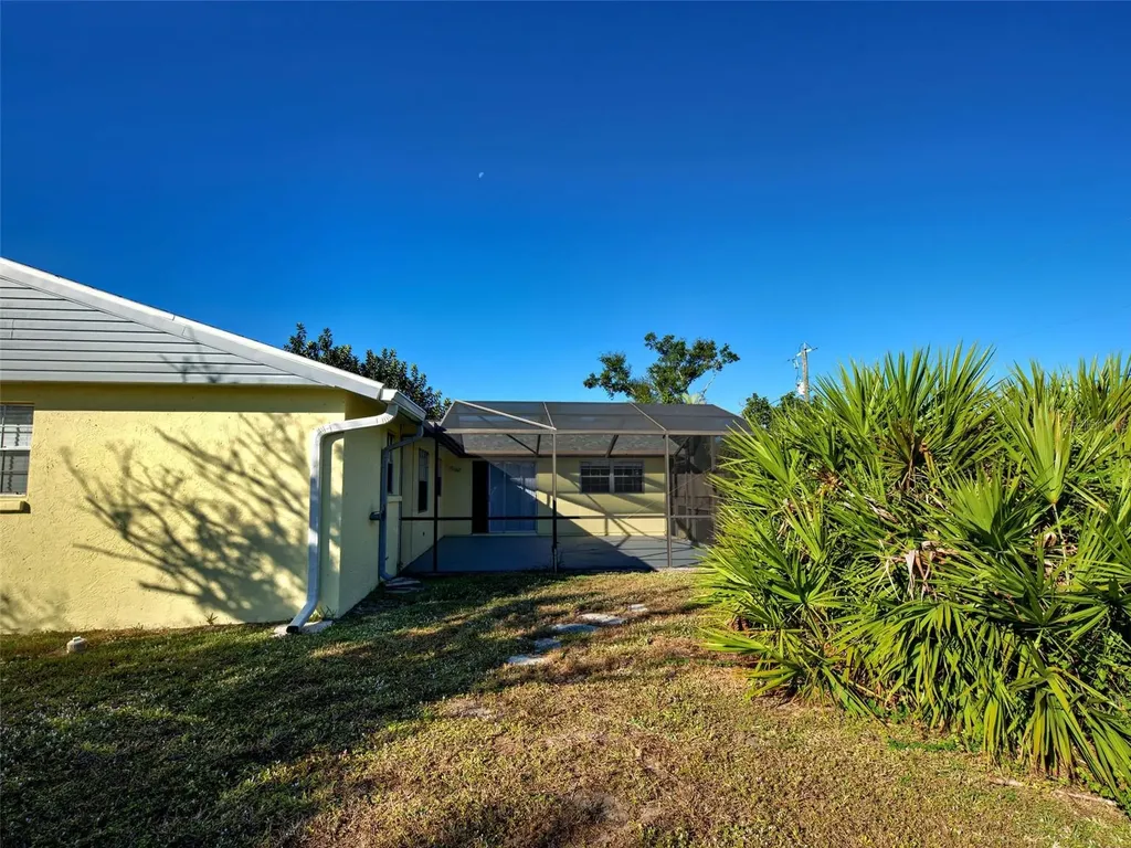 1330 Buereau Road Englewood FL 34223
