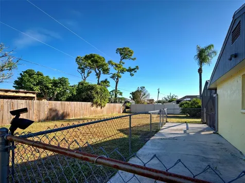 1330 Buereau Road Englewood FL 34223