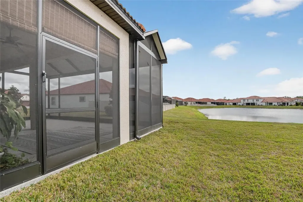 17316 Scuba Crest Street Wimauma FL 33598