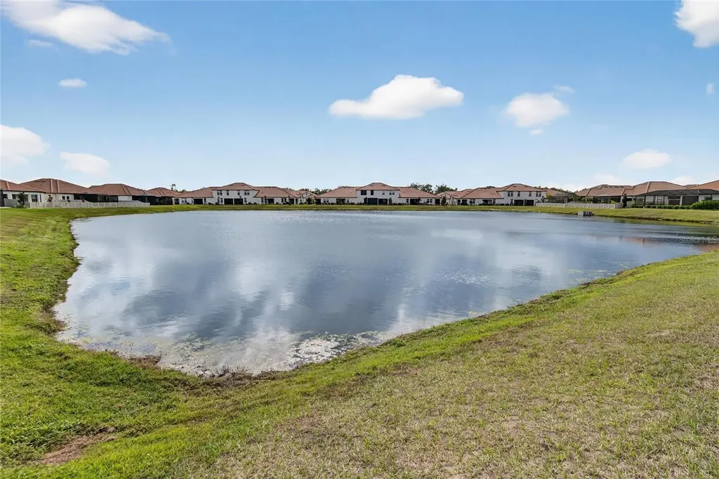 17316 Scuba Crest Street Wimauma FL 33598