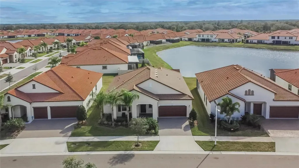 17316 Scuba Crest Street Wimauma FL 33598