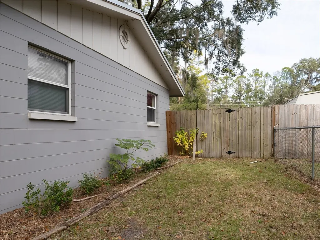26424 SW 1st Avenue Newberry FL 32669