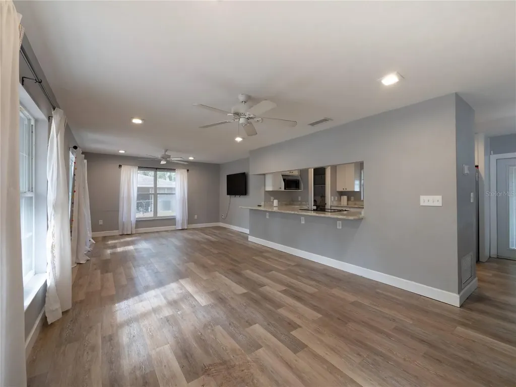 26424 SW 1st Avenue Newberry FL 32669