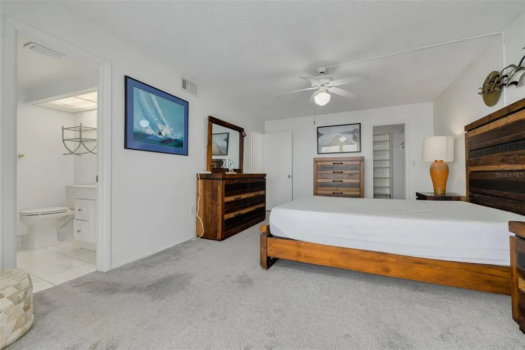 4525 Cove Circle St Petersburg FL 33708