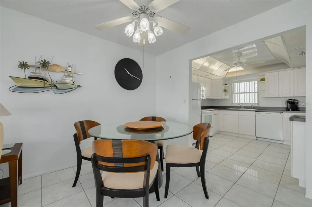 4525 Cove Circle St Petersburg FL 33708