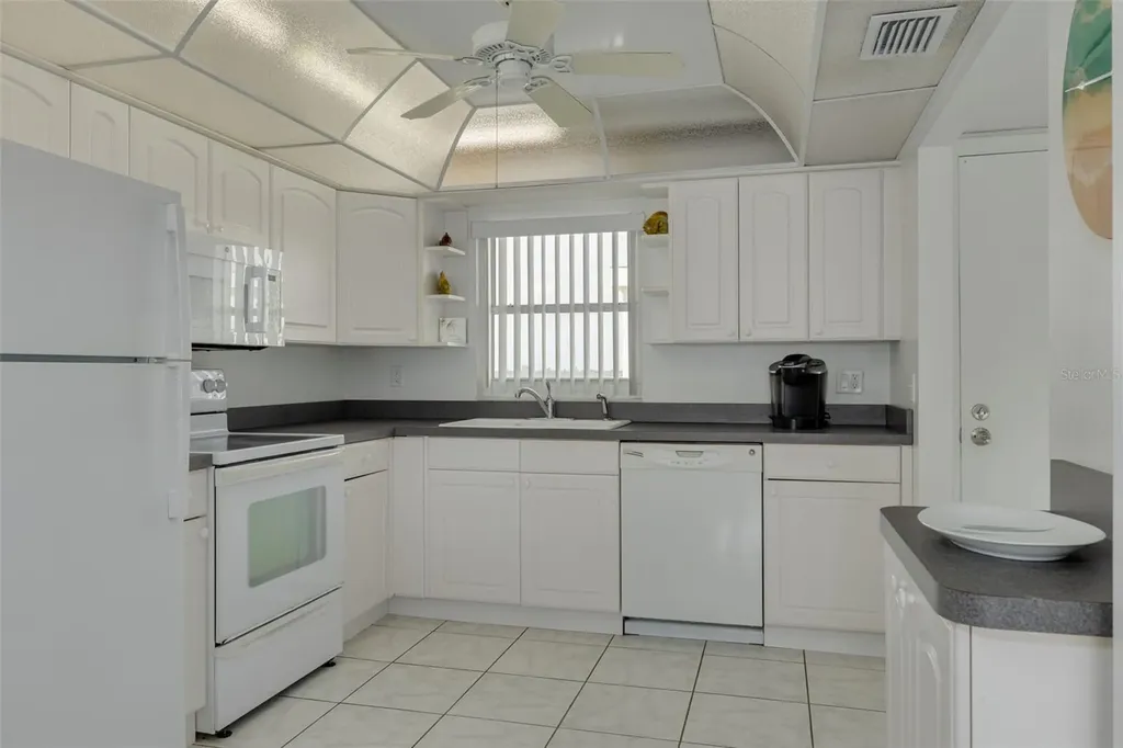 4525 Cove Circle St Petersburg FL 33708