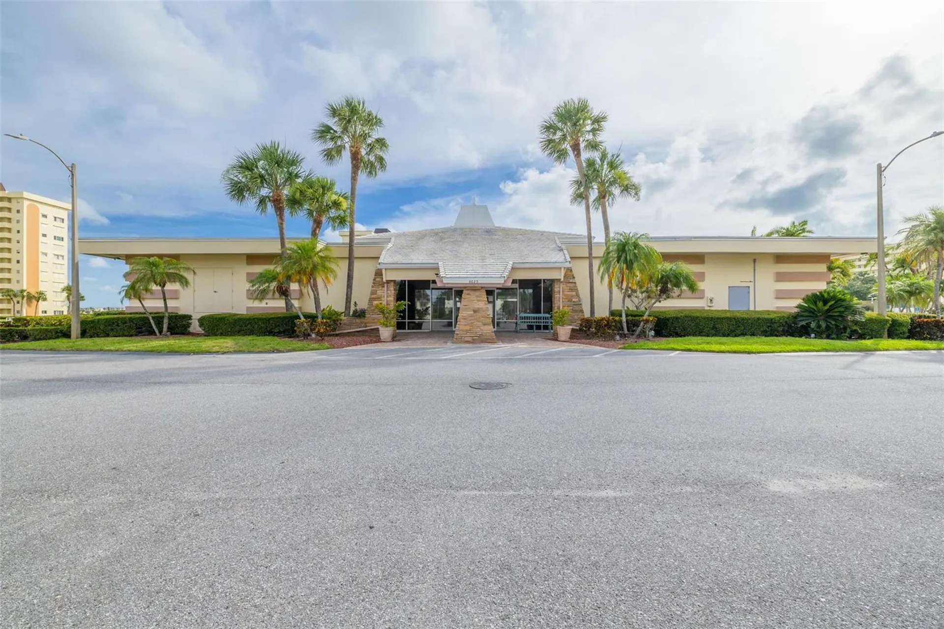 4525 Cove Circle St Petersburg FL 33708