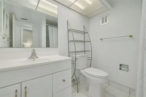 4525 Cove Circle St Petersburg FL 33708