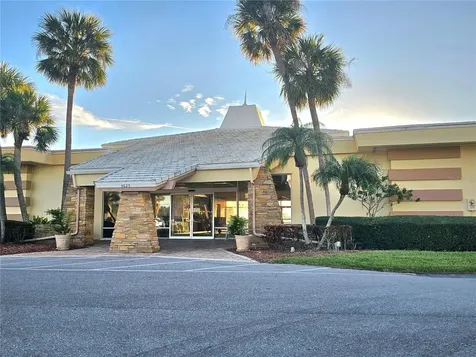 4525 Cove Circle St Petersburg FL 33708