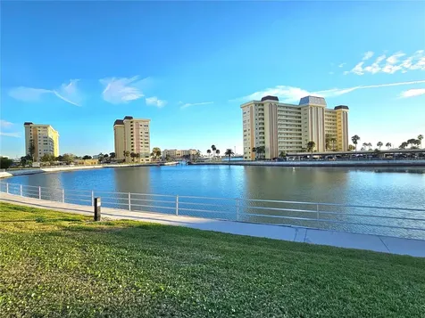 4525 Cove Circle St Petersburg FL 33708