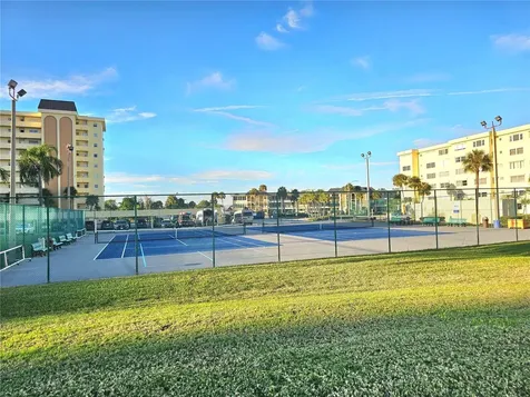 4525 Cove Circle St Petersburg FL 33708