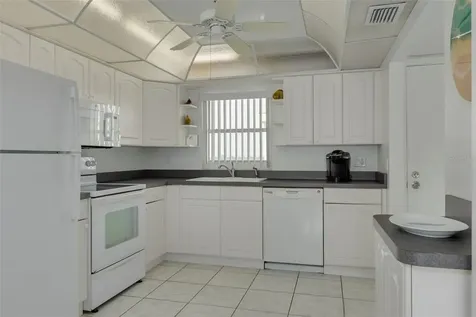 4525 Cove Circle St Petersburg FL 33708