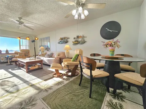 4525 Cove Circle St Petersburg FL 33708