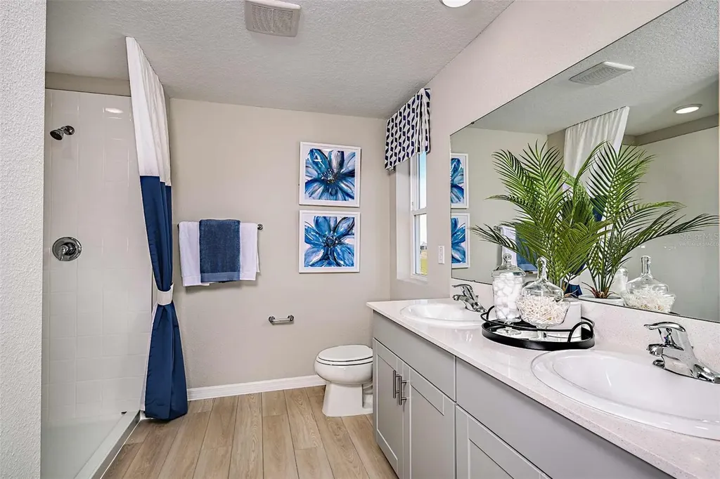 5019 Oaks River Street Davenport FL 33837