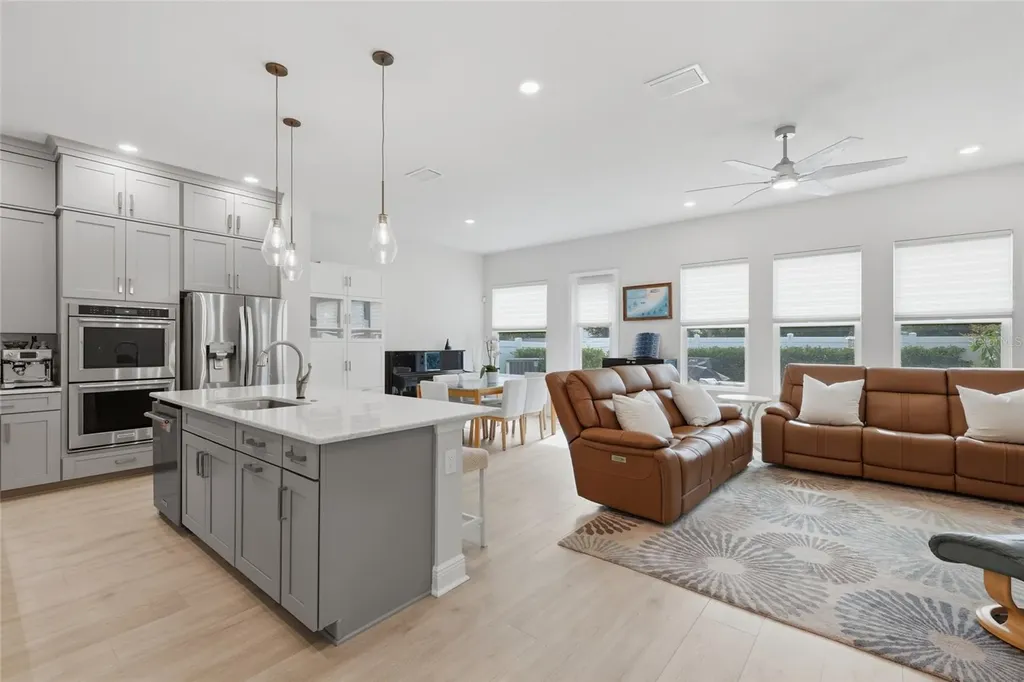 2245 Muesel Street Sarasota FL 34237