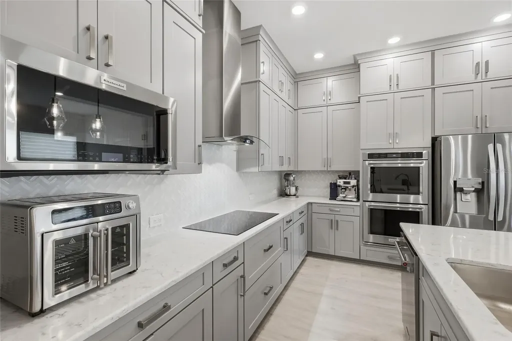 2245 Muesel Street Sarasota FL 34237