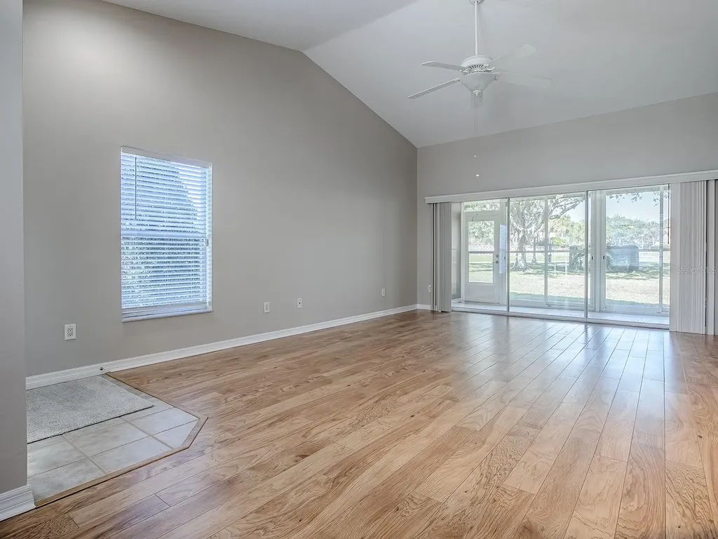 5318 Edgewater Way Oxford FL 34484