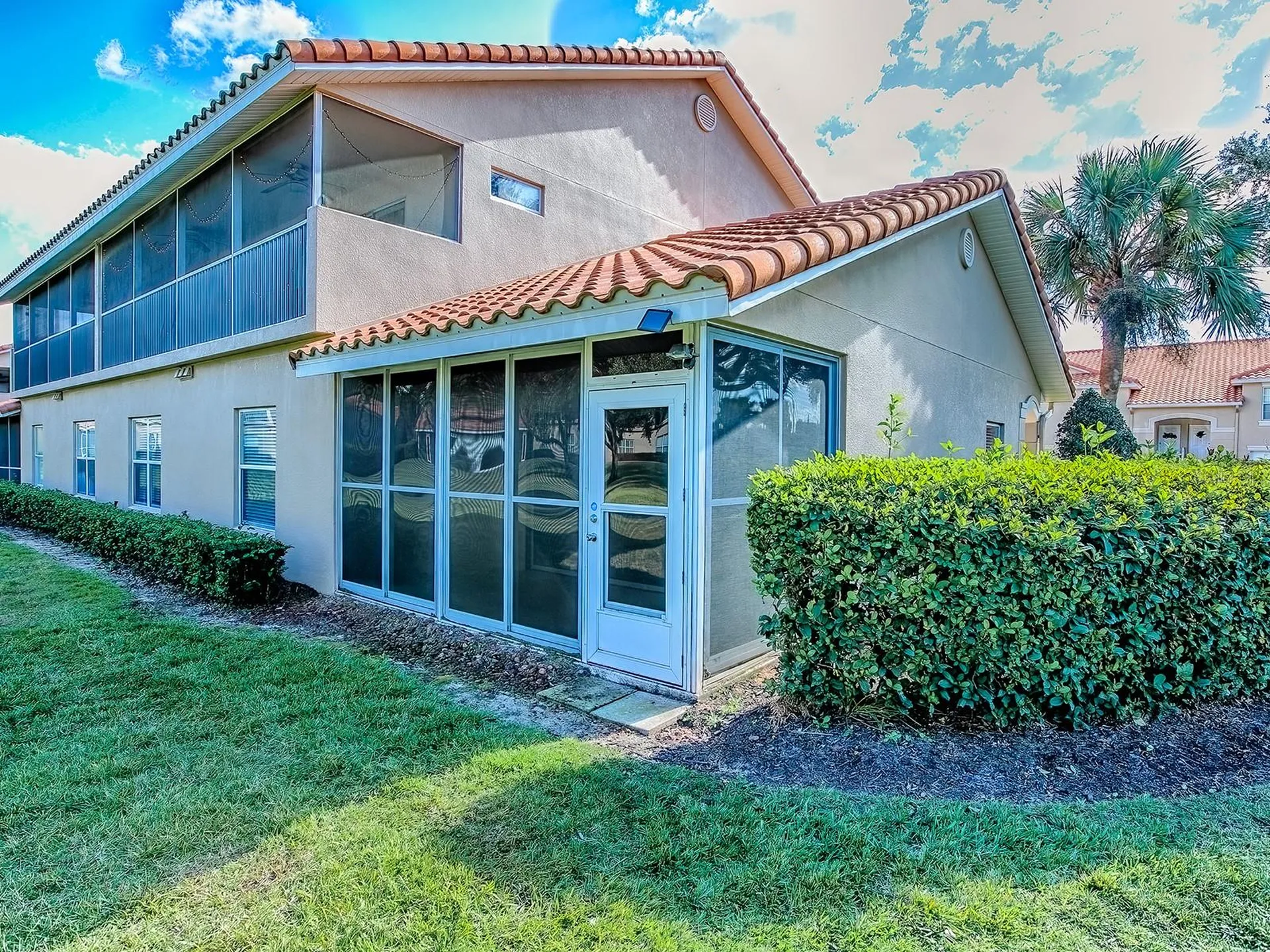 5318 Edgewater Way Oxford FL 34484