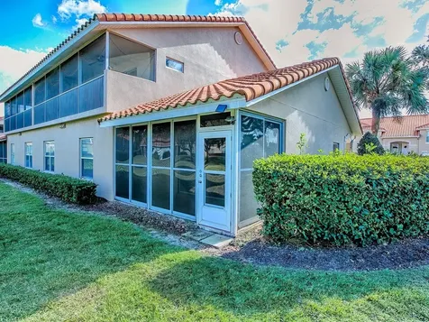 5318 Edgewater Way Oxford FL 34484
