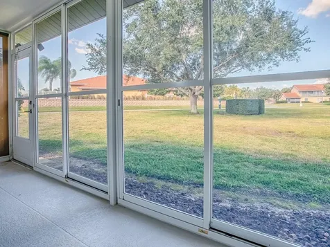 5318 Edgewater Way Oxford FL 34484