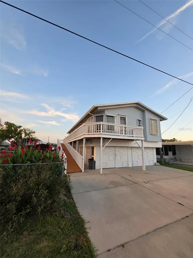 6814 Gull Lane Hudson FL 34667
