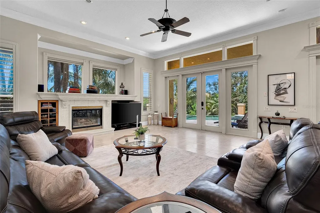 8707 Silverthorn Road Seminole FL 33777
