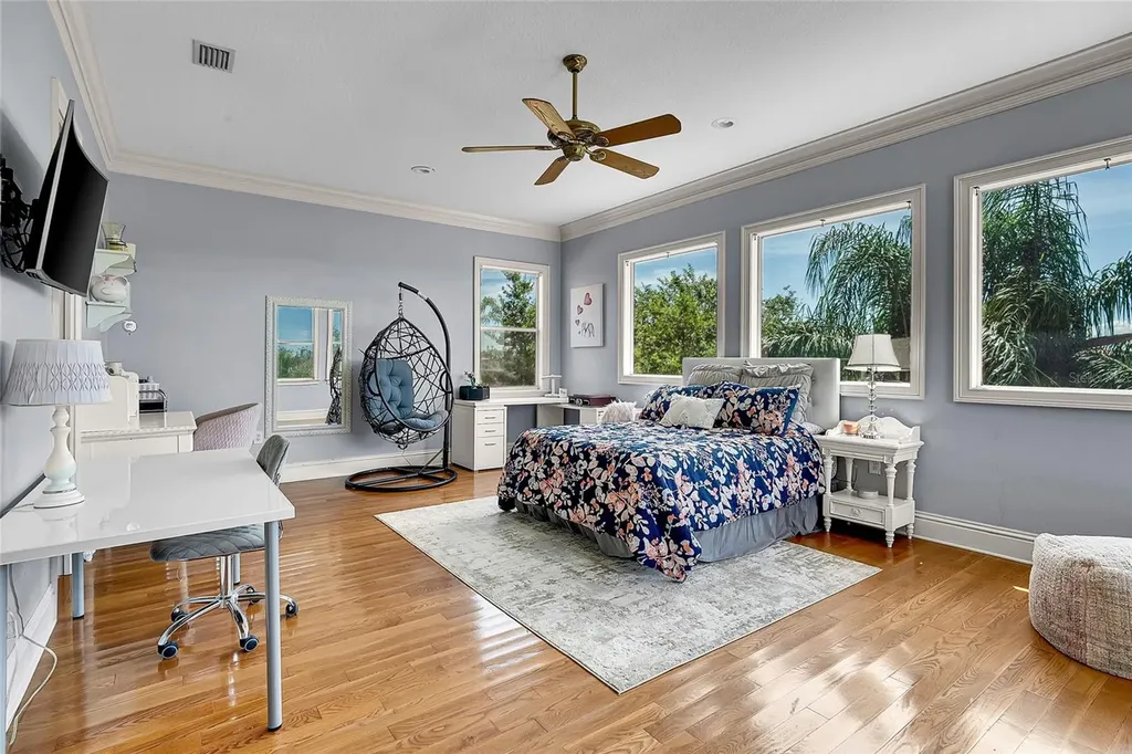 8707 Silverthorn Road Seminole FL 33777