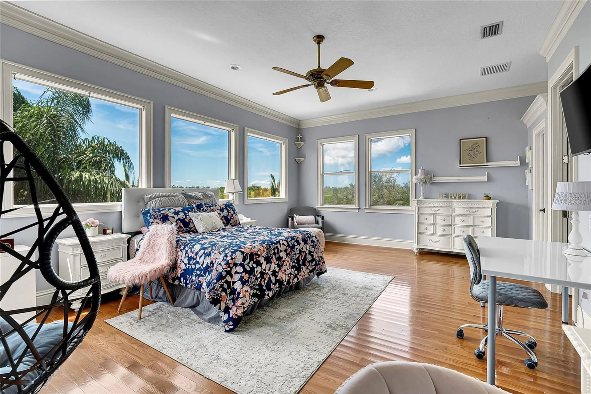 8707 Silverthorn Road Seminole FL 33777