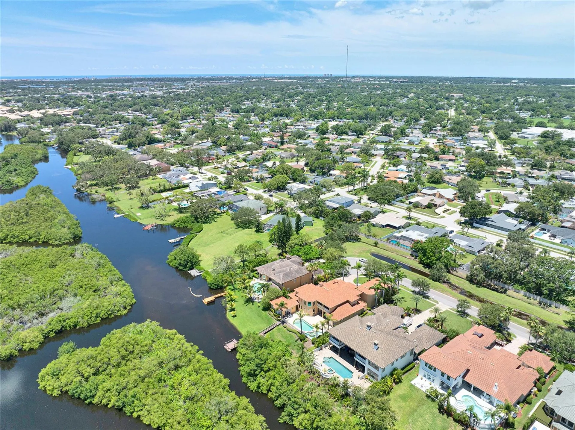8707 Silverthorn Road Seminole FL 33777