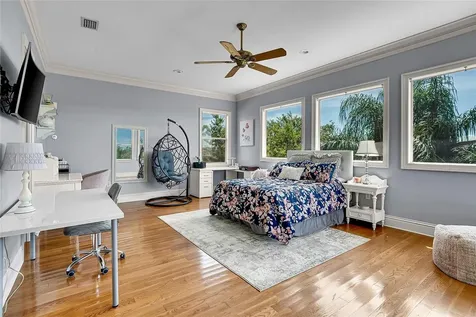 8707 Silverthorn Road Seminole FL 33777