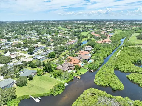 8707 Silverthorn Road Seminole FL 33777
