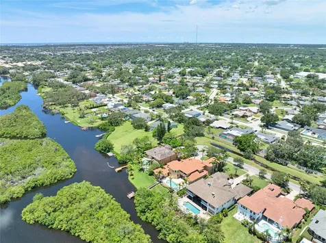 8707 Silverthorn Road Seminole FL 33777