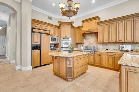 8707 Silverthorn Road Seminole FL 33777