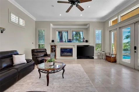 8707 Silverthorn Road Seminole FL 33777