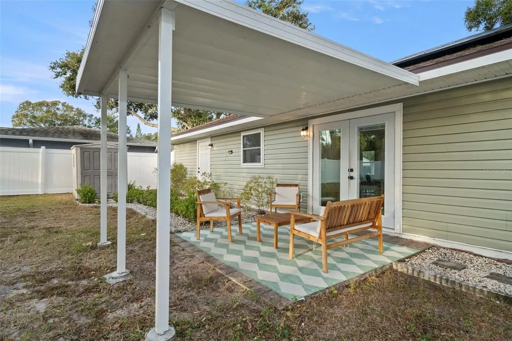 6500 Briar Ridge Court N Pinellas Park FL 33782