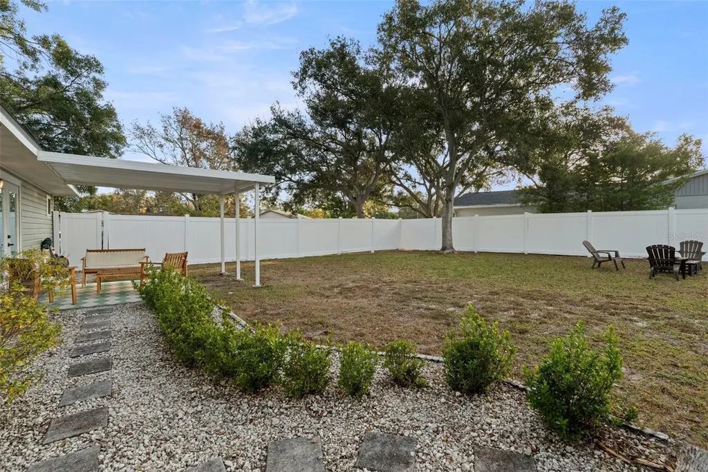 6500 Briar Ridge Court N Pinellas Park FL 33782