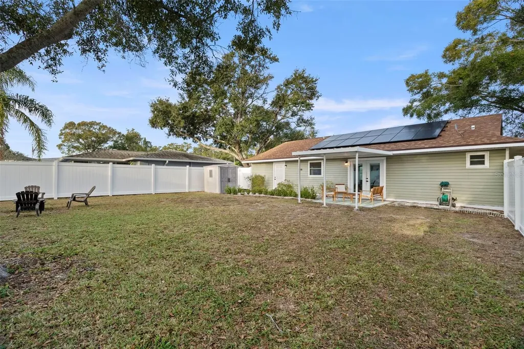 6500 Briar Ridge Court N Pinellas Park FL 33782