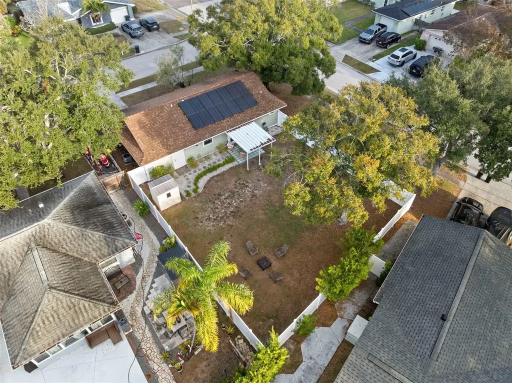 6500 Briar Ridge Court N Pinellas Park FL 33782
