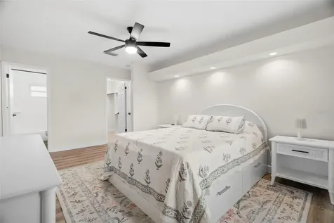 6500 Briar Ridge Court N Pinellas Park FL 33782