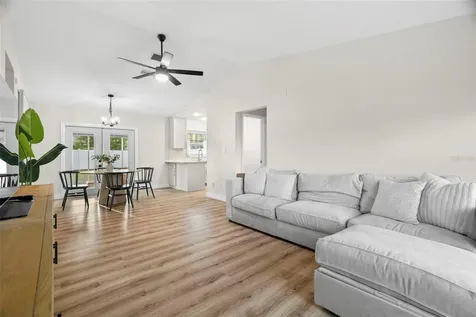 6500 Briar Ridge Court N Pinellas Park FL 33782