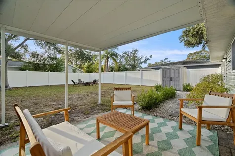 6500 Briar Ridge Court N Pinellas Park FL 33782