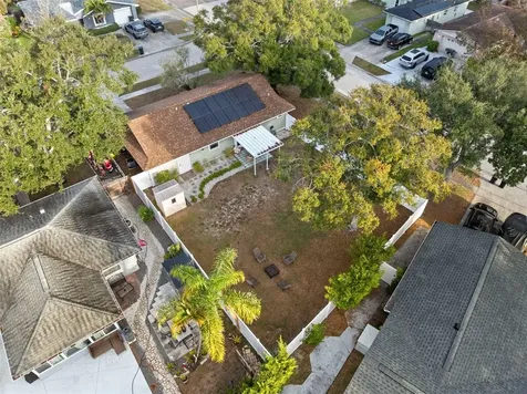 6500 Briar Ridge Court N Pinellas Park FL 33782