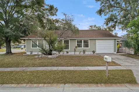 6500 Briar Ridge Court N Pinellas Park FL 33782