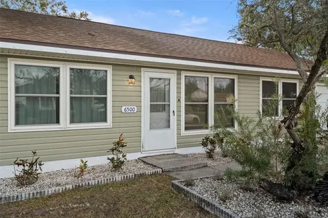 6500 Briar Ridge Court N Pinellas Park FL 33782