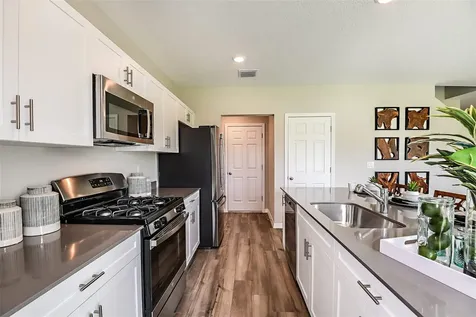 4152 River Beacon Boulevard Davenport FL 33837